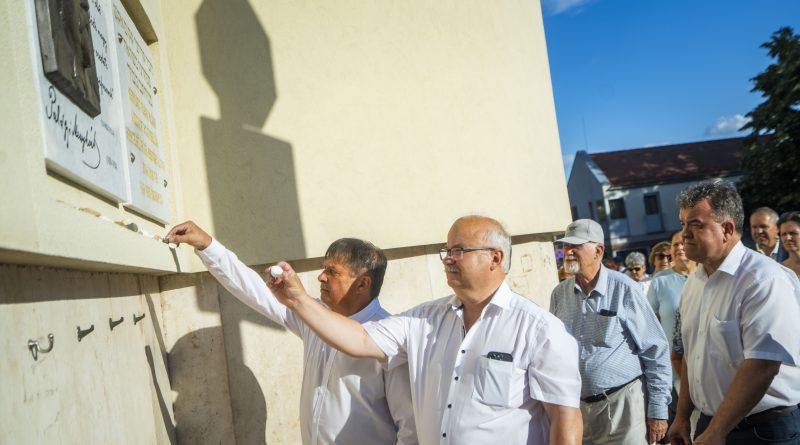 Felidézték a múlt tragédiáit Felidézték a múlt tragédiáit