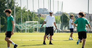 Tököli Attila hazatért – ezúttal a jövő játékosaiért dolgozik Tököli Attila hazatért – ezúttal a jövő játékosaiért dolgozik