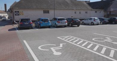 Elkészült a parkoló, de a zöldfelületek kialakítására még várni kell