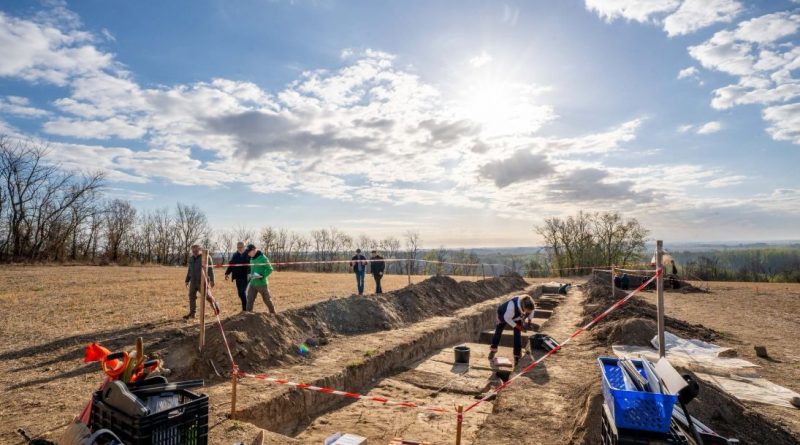 Zajlik a feltárás Dunakömlőd határában