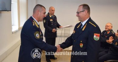 Elismeréseket adtak át