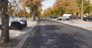 Sima aszfalt és térköves parkolók a Gesztenyés utcában Sima aszfalt és térköves parkolók a Gesztenyés utcában